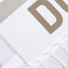 Lade das Bild in den Galerie-Viewer, Duotone Apparel Towel Logo 2026
