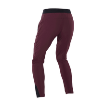 Lade das Bild in den Galerie-Viewer, ION IOB-Bike Pants Ionic LT women 2026