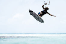 Carica l'immagine nel visualizzatore di Gallery, action_shot