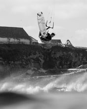 Load image into Gallery viewer, action_shot