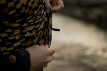 Lade das Bild in den Galerie-Viewer, action_shot