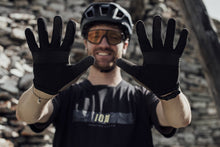 Cargar imagen en el visor de la galería, ION MTB Gloves ION Logo 2024