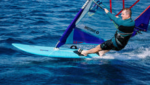 Lade das Bild in den Galerie-Viewer, action_shot