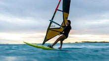 Carica l'immagine nel visualizzatore di Gallery, action_shot
