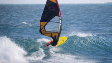 Carica l'immagine nel visualizzatore di Gallery, action_shot