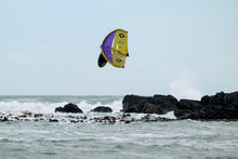Lade das Bild in den Galerie-Viewer, action_shot