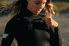 Carica l'immagine nel visualizzatore di Gallery, action_shot