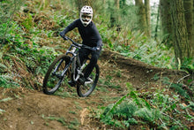 Cargar imagen en el visor de la galería, ION MTB Jersey Scrub Amp LS BAT Women 2023