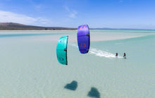 Lade das Bild in den Galerie-Viewer, action_shot