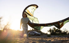 Carica l'immagine nel visualizzatore di Gallery, action_shot