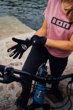 Carica l'immagine nel visualizzatore di Gallery, ION Gloves Seek AMP 2021