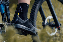 Load image into Gallery viewer, ION MTB Flat Pedal Shoes Scrub Amp 2024