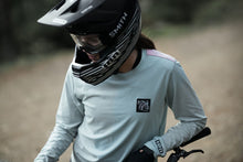 Charger l'image dans la galerie, Maillot à manches longues de VTT Seek Amp Femme