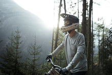 Carica l'immagine nel visualizzatore di Gallery, Caschi MTB Fullface Scrub Amp