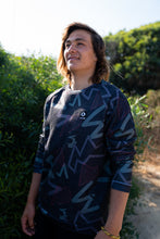 Cargar imagen en el visor de la galería, Duotone Apparel Sweater All Over men 2024
