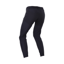 Carica l'immagine nel visualizzatore di Gallery, ION IOB-Bike Pants Shelter 2L Softshell women 2025