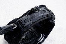 Carica l'immagine nel visualizzatore di Gallery, action_shot
