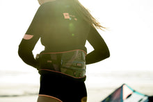 Load image into Gallery viewer, ION Sol Curv Kite Harness Women 2023