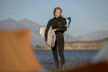 Carica l'immagine nel visualizzatore di Gallery, ION Women Wetsuit Amaze Core 5/4 Back Zip 2024