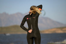 Carica l'immagine nel visualizzatore di Gallery, ION Women Wetsuit Amaze Core 5/4 Back Zip 2024