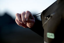 Carica l'immagine nel visualizzatore di Gallery, action_shot