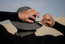 Carica l'immagine nel visualizzatore di Gallery, action_shot