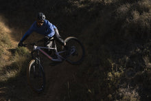 Carica l'immagine nel visualizzatore di Gallery, Maglia MTB a maniche lunghe modello Traze Amp AFT da uomo
