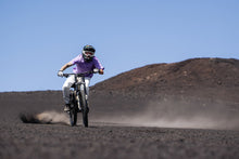 Carica l'immagine nel visualizzatore di Gallery, action_shot