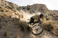 Carica l'immagine nel visualizzatore di Gallery, Pantaloni MTB Scrub Amp BAT da uomo