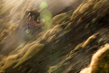 Carica l'immagine nel visualizzatore di Gallery, action_shot