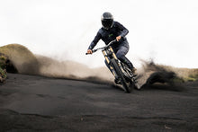 Cargar imagen en el visor de la galería, action_shot