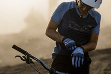 Load image into Gallery viewer, ION Gloves Scrub 2021