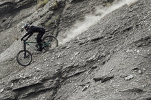 Carica l'immagine nel visualizzatore di Gallery, Pantaloni MTB Scrub Amp BAT