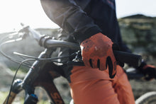 Carica l'immagine nel visualizzatore di Gallery, Guanti MTB Traze Long