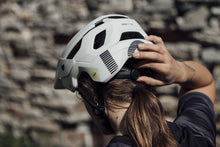 Load image into Gallery viewer, ION MTB Helmet Traze Amp MIPS 2024