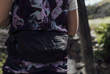 Cargar imagen en el visor de la galería, ION MTB Hipbag Traze 1 2024