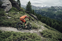 Carica l'immagine nel visualizzatore di Gallery, Pantaloncini MTB Traze Uomo
