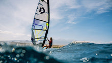 Carica l'immagine nel visualizzatore di Gallery, action_shot