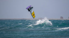 Load image into Gallery viewer, action_shot