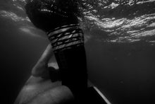 Carica l'immagine nel visualizzatore di Gallery, ION Wing Knee Sleeve 2024