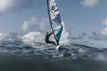 Carica l'immagine nel visualizzatore di Gallery, action_shot