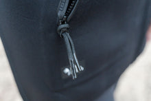 Carica l'immagine nel visualizzatore di Gallery, action_shot