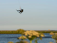 Carica l'immagine nel visualizzatore di Gallery, action_shot
