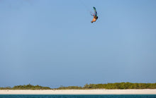 Lade das Bild in den Galerie-Viewer, action_shot