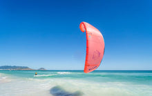 Carica l'immagine nel visualizzatore di Gallery, action_shot