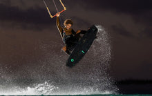 Carica l'immagine nel visualizzatore di Gallery, action_shot