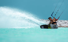Lade das Bild in den Galerie-Viewer, action_shot