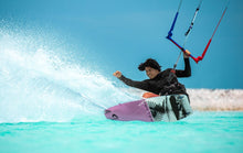 Carica l'immagine nel visualizzatore di Gallery, action_shot
