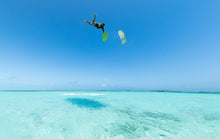 Lade das Bild in den Galerie-Viewer, action_shot