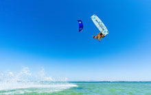Carica l'immagine nel visualizzatore di Gallery, action_shot
